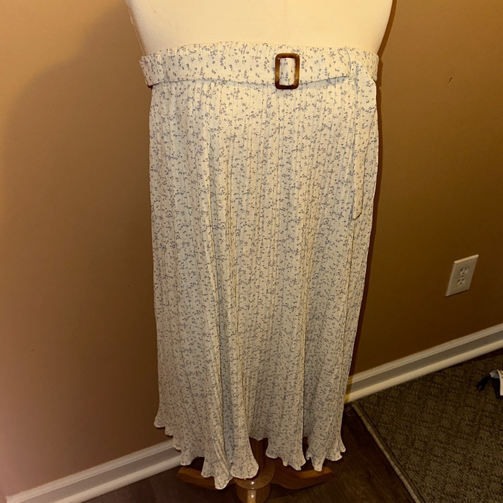 Floral skirt w belt
